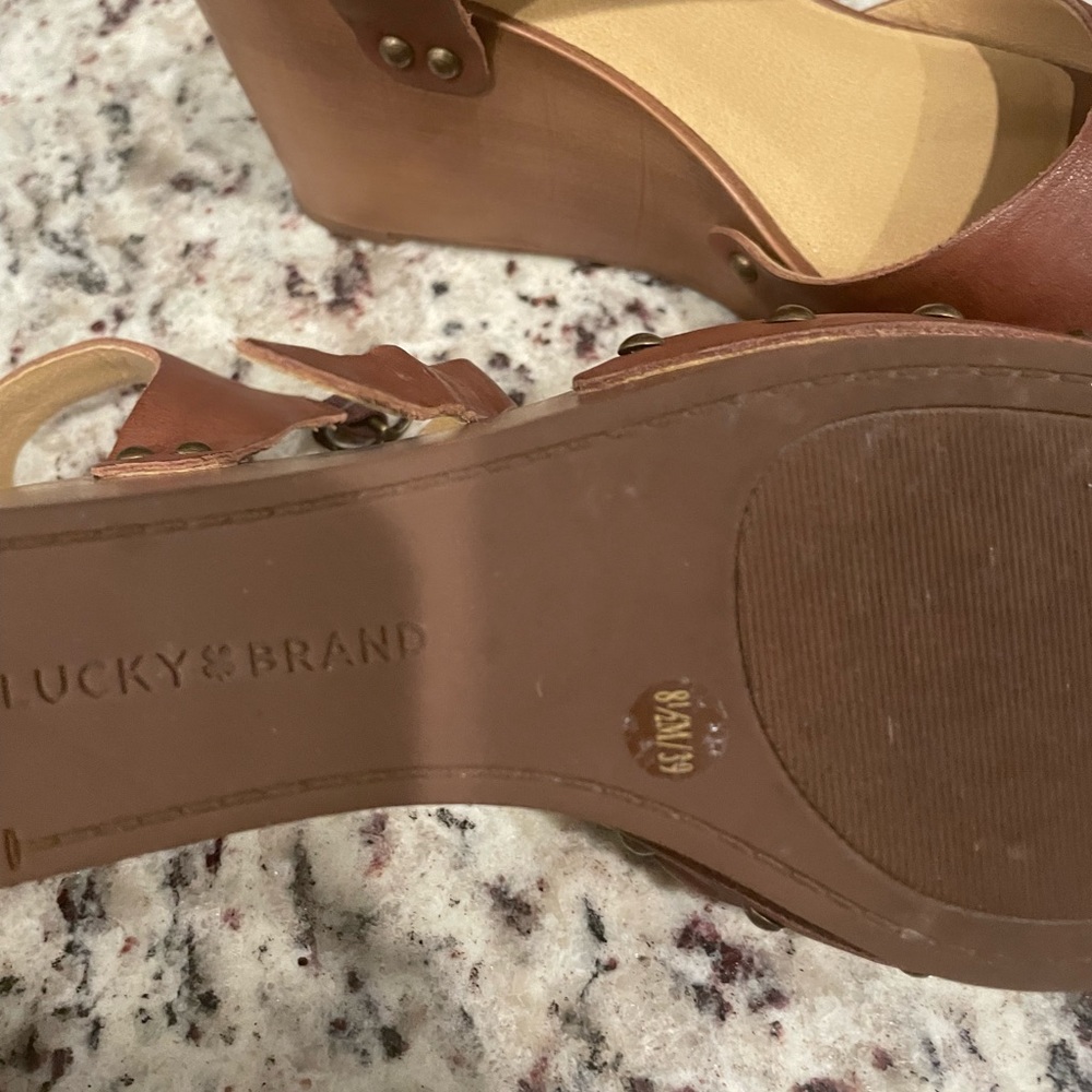 Brown lucky brand wedges  excellent condition